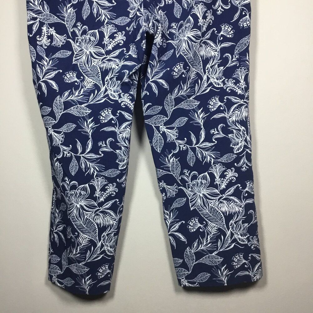 Rafaella comfort pull on capri pants navy blue & white floral pastel waist 36” - Picture 6 of 7